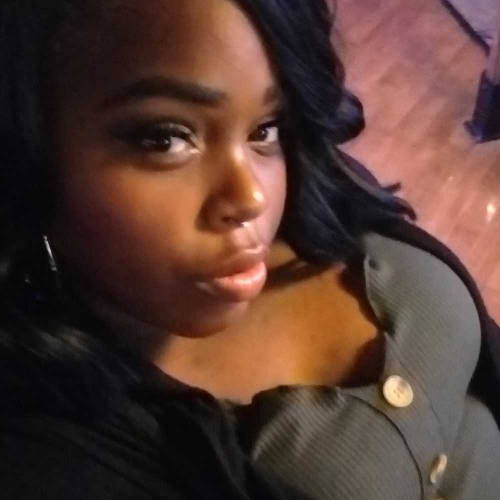 Meet your Posher, Jasmine